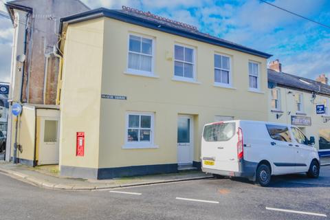 1 bedroom flat for sale, Parade Square, Lostwithiel, Cornwall, PL22