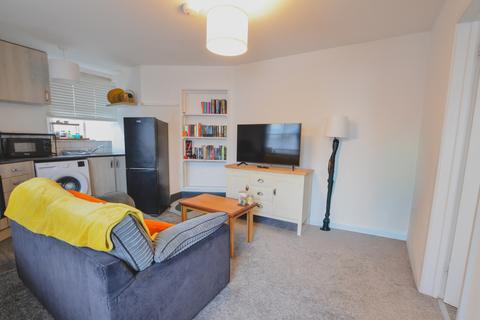 1 bedroom flat for sale, Parade Square, Lostwithiel, Cornwall, PL22