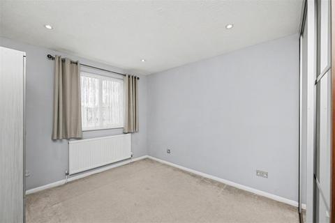 2 bedroom apartment for sale, Woodfield Close, Enfield