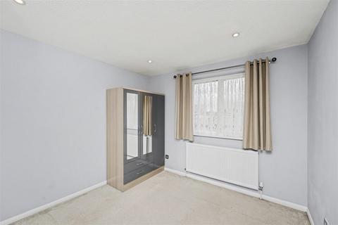 2 bedroom apartment for sale, Woodfield Close, Enfield