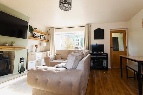 3 bedroom terraced house for sale, Ascot Gardens, Wordsley, Stourbridge, DY8