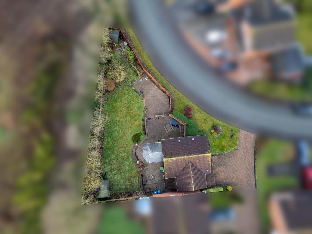 40teignhockleytamworthb775qp1arialblur