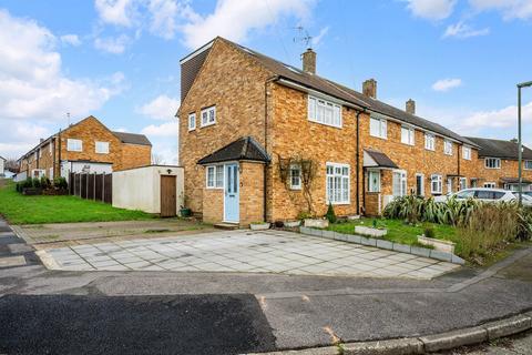 3 bedroom end of terrace house for sale, Preston Lane, Tadworth KT20