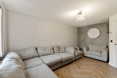 4 bedroom semi-detached house for sale, Forrest Close, Bradford BD6