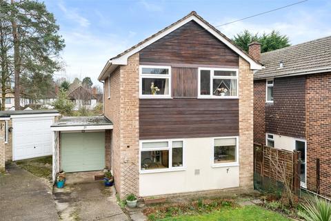 3 bedroom detached house for sale, Whitehill Close, Surrey GU15