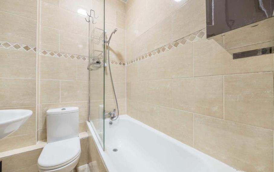 2 cornwall house 5 28.01 .png