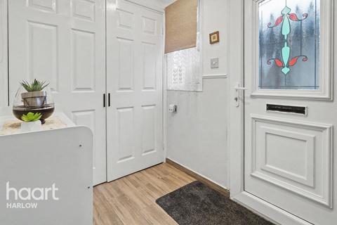 3 bedroom terraced house for sale, Berecroft, Harlow