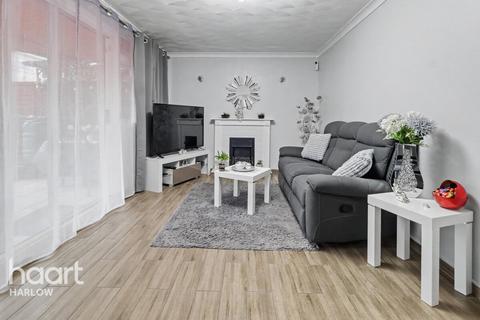 3 bedroom terraced house for sale, Berecroft, Harlow
