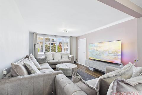 4 bedroom semi-detached house for sale, Cae Gabriel, Pen-Y-Cae