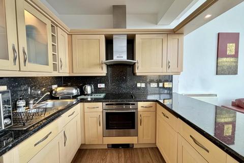 2 bedroom apartment for sale, The Quays, Salford Quays, Salford, M50