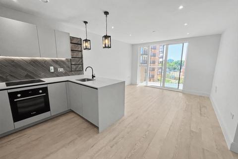 2 bedroom flat to rent, Memorial Avenue, Slough SL1