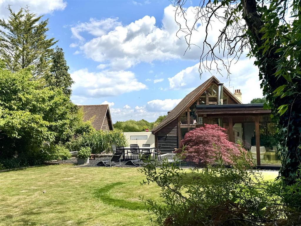 Garden to house view.jpg