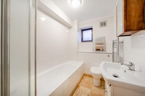 1 bedroom apartment for sale, Woolacombe Road, London