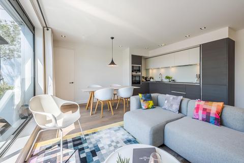 2 bedroom flat for sale, Macaulay Walk, London SW4