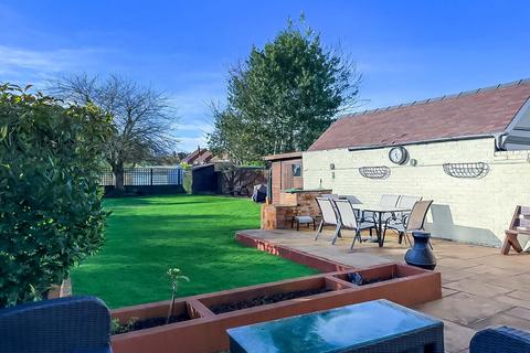 4 bedroom semi-detached house for sale, Derwent Avenue, Southport PR9