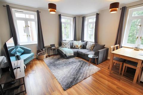 2 bedroom apartment for sale, Mere Court, Pine Street