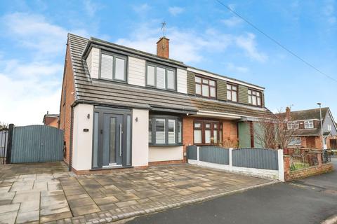 Wexford Avenue, Hale Village, L24