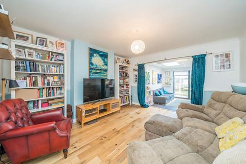 undefined, Collingwood Close, Twickenham TW2