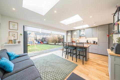 undefined, Collingwood Close, Twickenham TW2