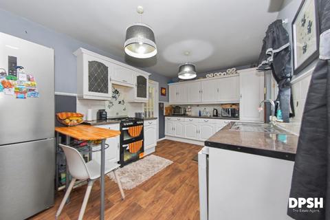 3 bedroom semi-detached bungalow for sale, Brighton Avenue, Morley, Leeds
