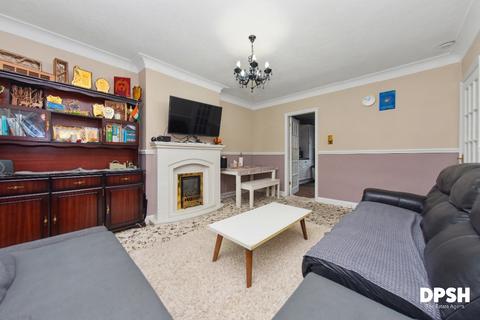 3 bedroom semi-detached bungalow for sale, Brighton Avenue, Morley, Leeds