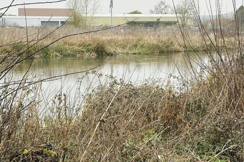 undefined, CROOKHAM HILL, THATCHAM RG19