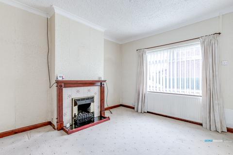 2 bedroom semi-detached house for sale, Grange Avenue, Wigan, WN3