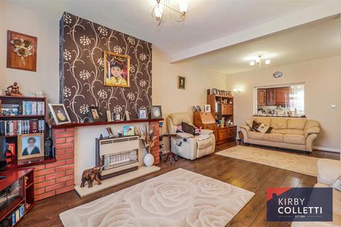 4 bedroom end of terrace house for sale, Admirals Walk, Hoddesdon