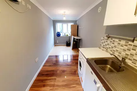 undefined, Wraysbury Close, Hounslow TW4