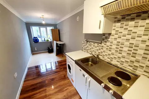 undefined, Wraysbury Close, Hounslow TW4