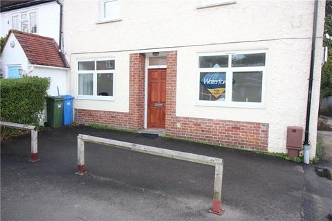 1 bedroom ground floor flat to rent, Owlsmoor Road, Berskhire GU47
