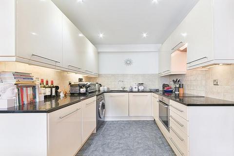 2 bedroom flat to rent, Bridewell Place, London, E1W.