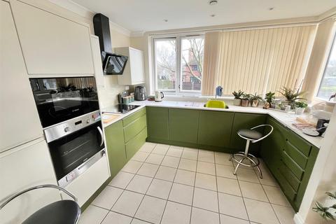 undefined, Sutton Avenue, Seaford