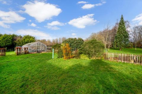 4 bedroom detached house for sale, Chapel Road, Oldbury-on-Severn, Bristol BS35.