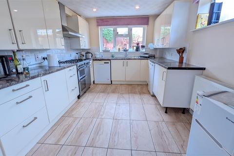 undefined, Caldecot Avenue, Goffs Oak,