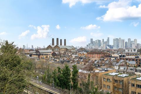 3 bedroom apartment for sale, Seren Park Gardens, London