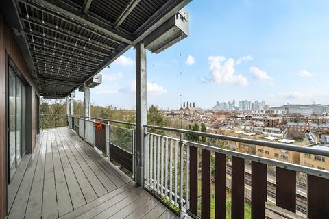 3 bedroom apartment for sale, Seren Park Gardens, London