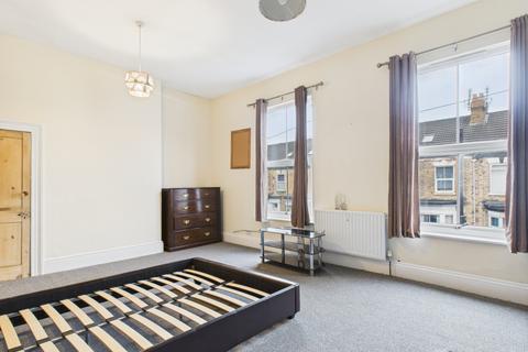 undefined, Room 4, Harley Street, Hull, HU2