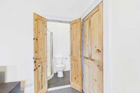 undefined, Room 4, Harley Street, Hull, HU2