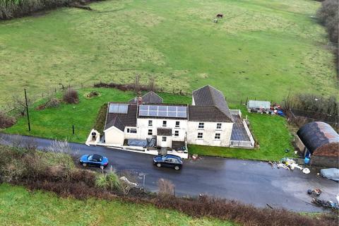 4 bedroom detached house for sale, Blaenycoed Road, Carmarthen, Carmarthenshire.