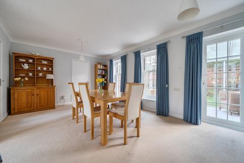 undefined, Bentinck Close, Gerrards Cross, Buckinghamshire