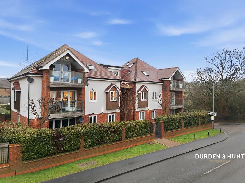 Chigwell Heights