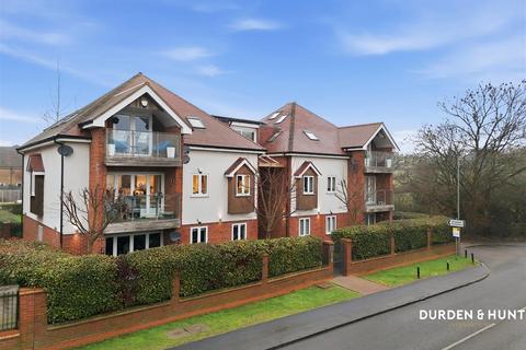 2 bedroom apartment for sale, Chigwell Heights, Manor Road, Chigwell, IG7
