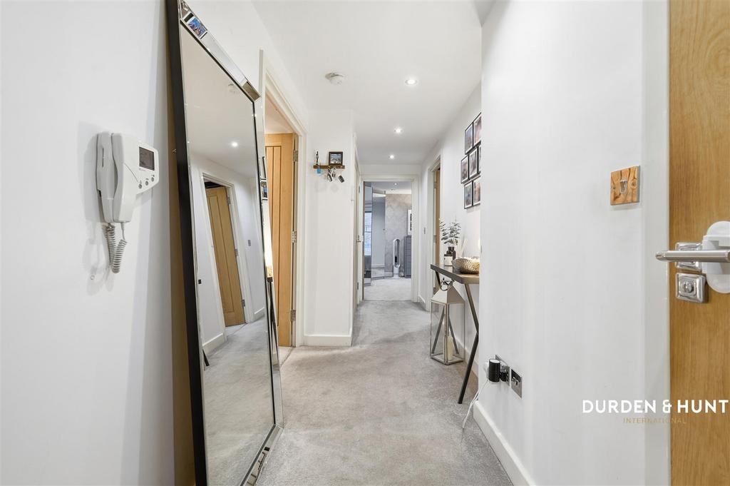 Chigwell Heights