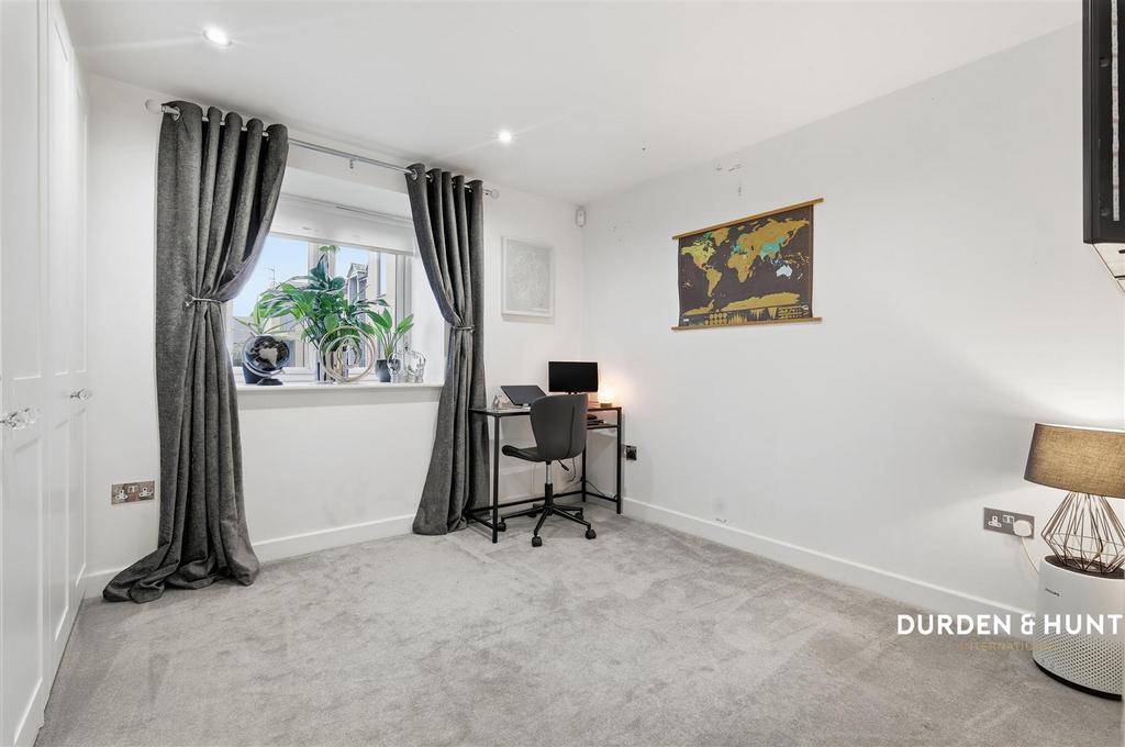 Chigwell Heights
