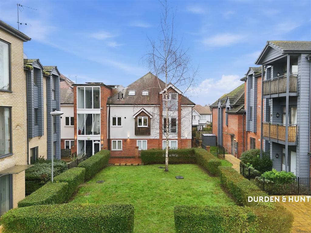 Chigwell Heights