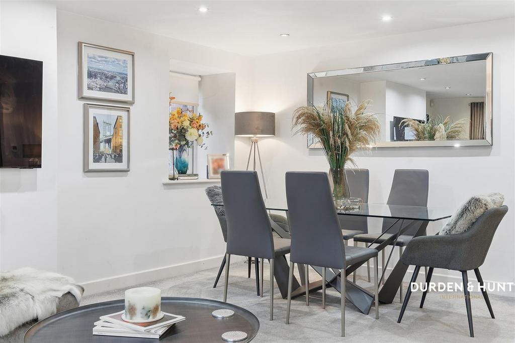 Chigwell Heights