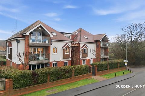 2 bedroom apartment for sale, Manor Road, Chigwell, IG7