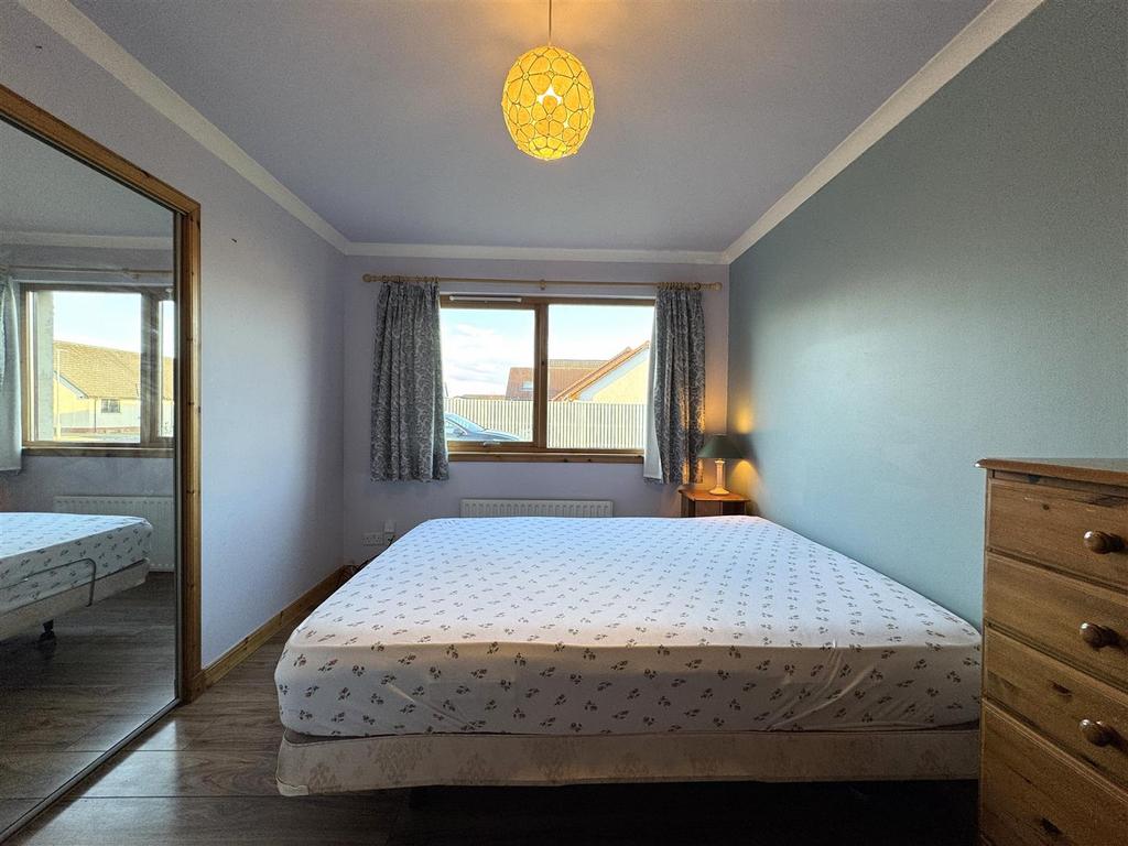Bedroom 1.1.jpg