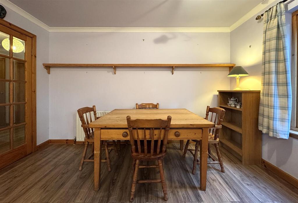 Dining area.jpg